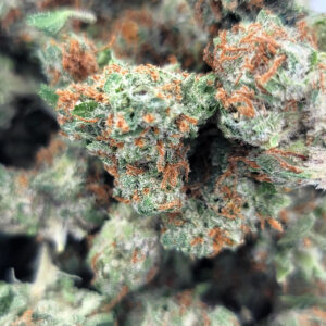 Willy Wonka Minis sativa-dominant hybrid mini nugs close-up